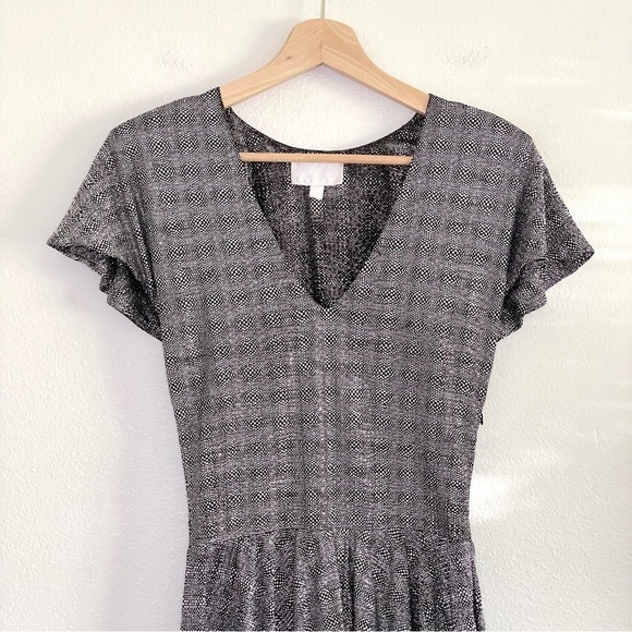 Alexis Skyla Metallic Flutter Sleeve V Neck Mini Skater Dress Silver Small - Picture 4 of 13